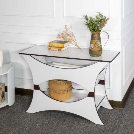 Az elülső és hátsó panelek ívelt felületekkel készültek. A középső illesztés el van vágva. A felső és alsó összekötéshez két trapéz alakú elemet használjon. A trapéz alakú lap Espresso furnérral készült. Vizuálisan kiemelkedik.